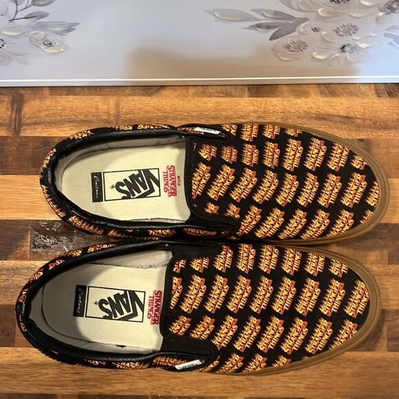 Vans x Stranger Things Customs Slip On Sneakers - Picture 7 of 10
